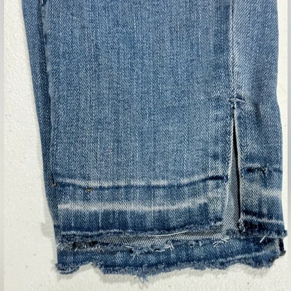 Banana Republic Light Wash Split Frayed Hem Low-Rise Jean Size 25 - Picture 5 of 5